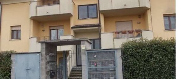 1 bedroom Apartment in Corbetta, Italy No. 295840 2