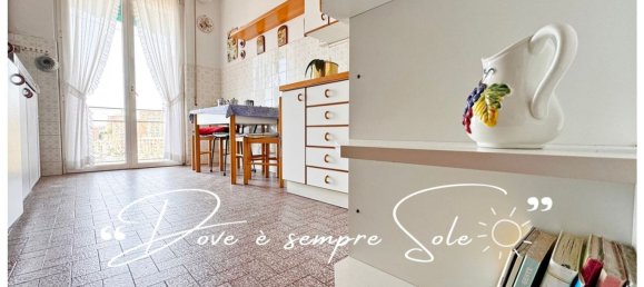 6 rooms Apartment in Genoa, Italy No. 13605 8