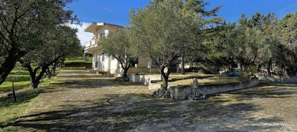 9 rooms Villa in Cropani, Italy No. 29706 2