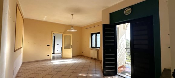 9 rooms Villa in Cropani, Italy No. 29706 6