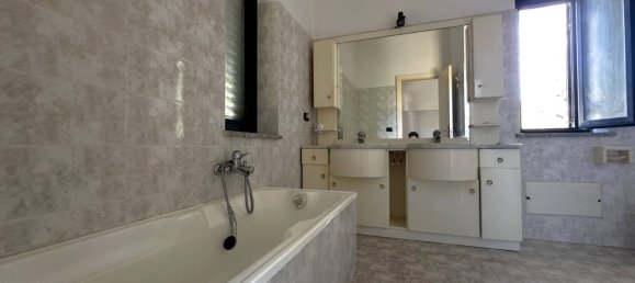 9 rooms Villa in Cropani, Italy No. 29706 16