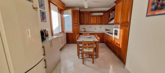 5غرفة شقة في Piandimeleto, Italy رقم 80182 16