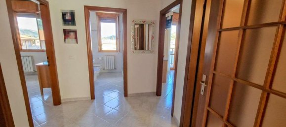 5غرفة شقة في Piandimeleto, Italy رقم 80182 14