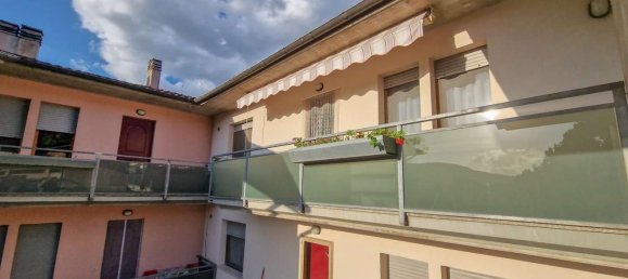 5غرفة شقة في Piandimeleto, Italy رقم 80182 22