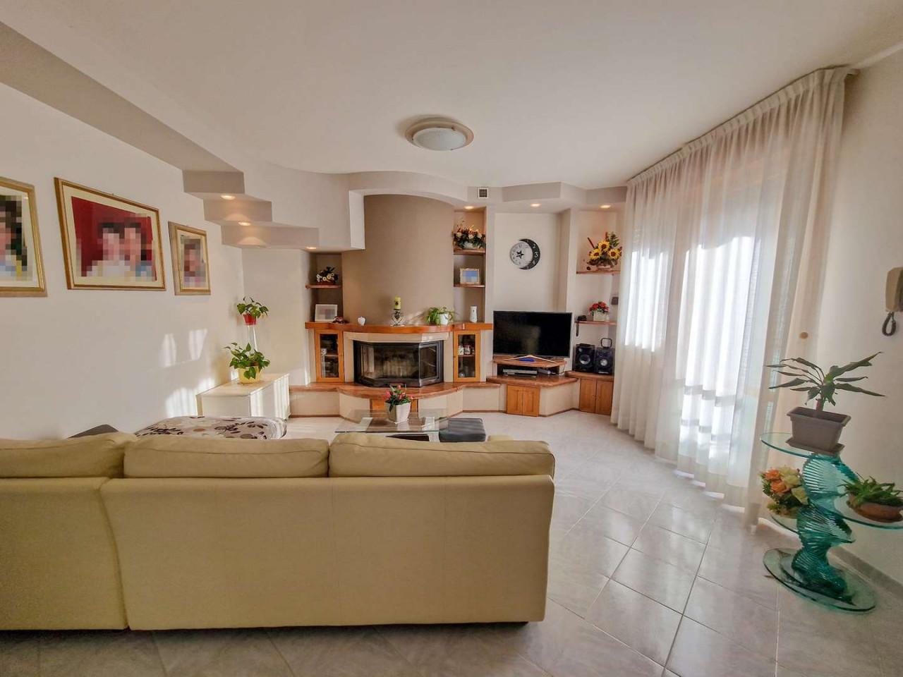 5غرفة شقة في Piandimeleto, Italy رقم 80182