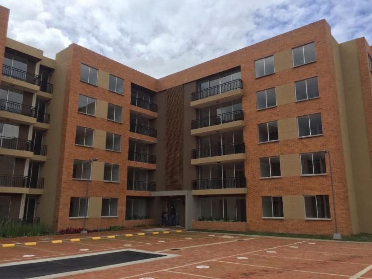 3 bedrooms House in Cundinamarca, Colombia No. 5061