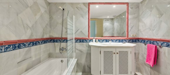 5 bedrooms House in Marbella, Spain No. 88938 37