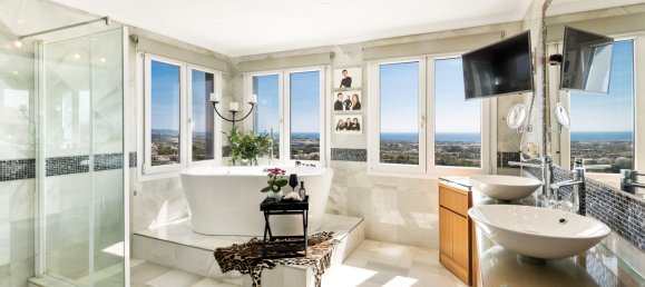 5 bedrooms House in Marbella, Spain No. 88938 35