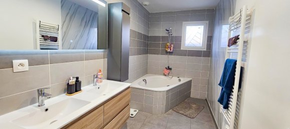 3 chambres Maison à Salaise-sur-Sanne, France No. 207160 14