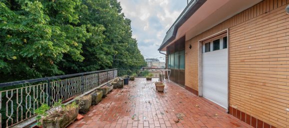 4 bedrooms Penthouse in Genzano di Roma, Italy No. 325375 13