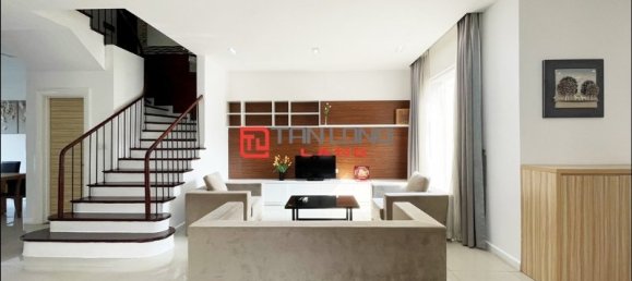 3 Schlafzimmer Villa in Long Bien, Vietnam, Nr. 606 2