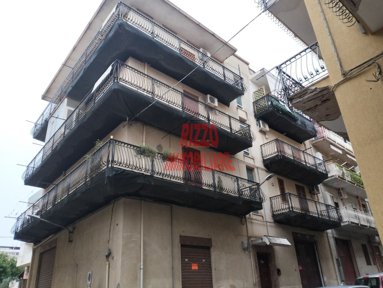 Квартира с 3 комнатами в Виллабате, Италия № 63162