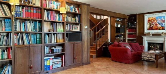 Вилла с 3 спальнями в Рим, Италия № 156221 19