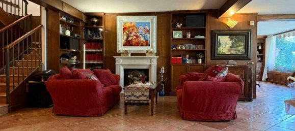 Вилла с 3 спальнями в Рим, Италия № 156221 10