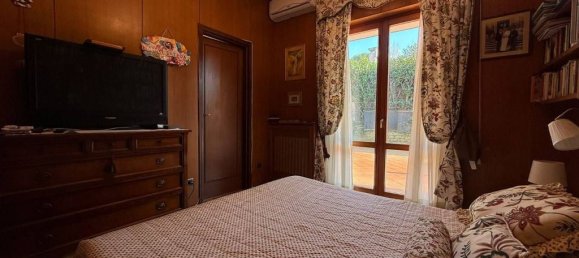 Вилла с 3 спальнями в Рим, Италия № 156221 40