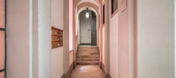 4 bedrooms Apartment in Rome, Italy No. 377945 19