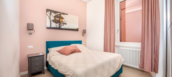 4 bedrooms Apartment in Rome, Italy No. 377945 9