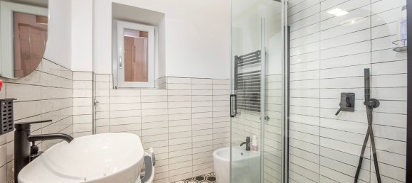 4 bedrooms Apartment in Rome, Italy No. 377945 12