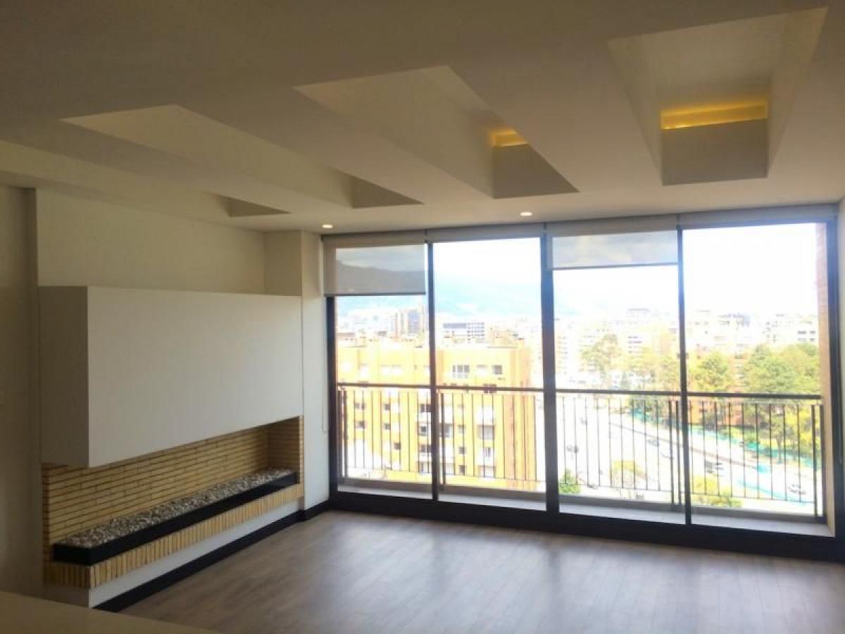 Casa de 3 dormitorios en Bogotá, Colombia No. 13773