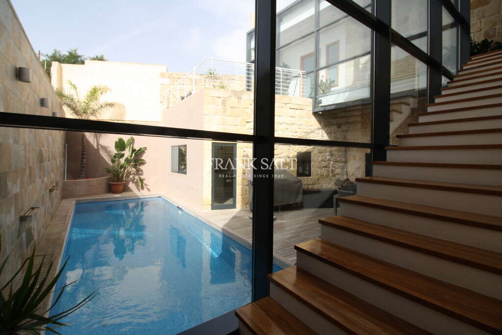 Casa de 4 dormitorios en Zejtun, Malta No. 2508