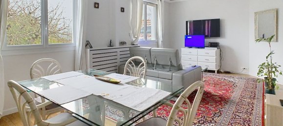 3 bedrooms House in Clamart, France No. 138246 2