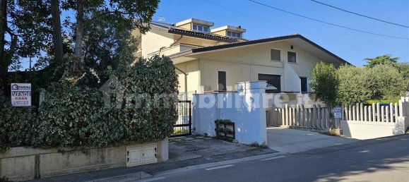 4 chambres Villa à Lanciano, Italy No. 373999 9