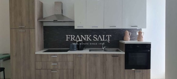 2 bedrooms Maisonette in Msida, Malta No. 7570 2