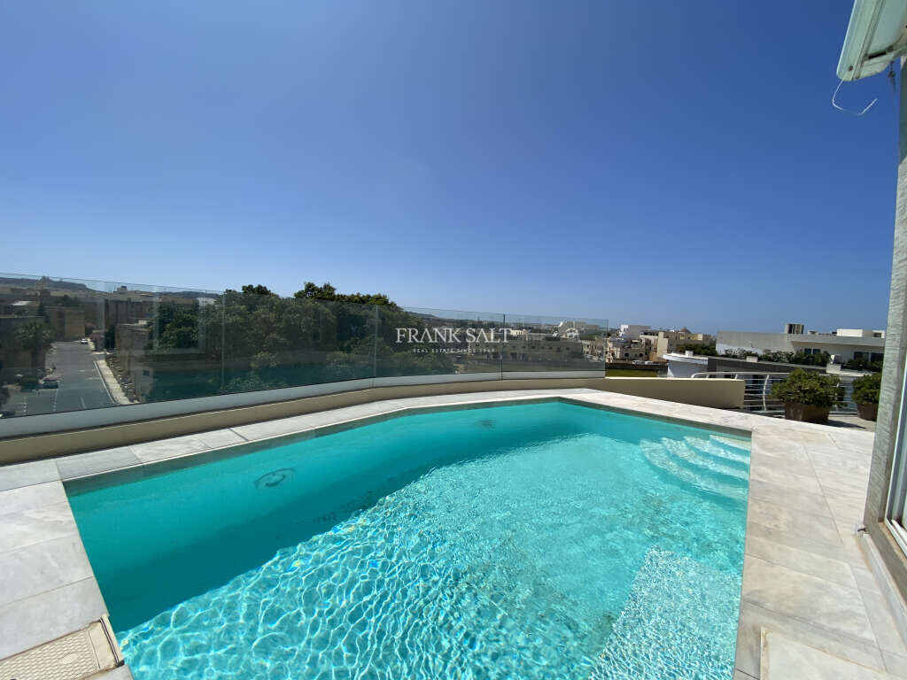 3 bedrooms Penthouse in Attard, Malta No. 11664