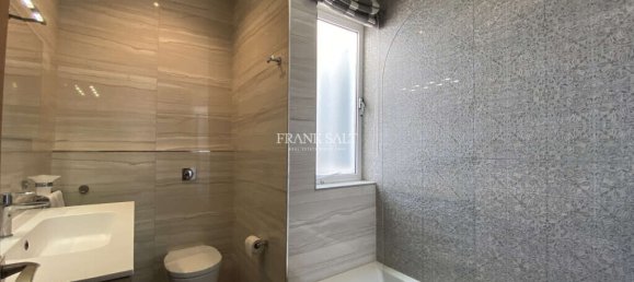 3 bedrooms Penthouse in Attard, Malta No. 11664 37