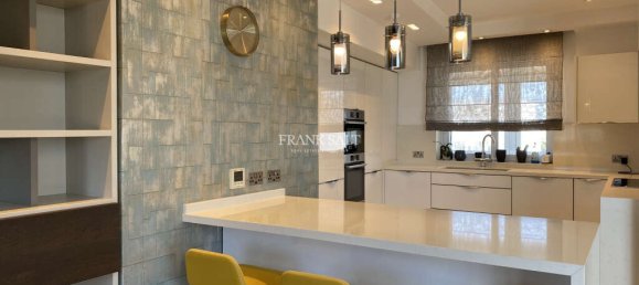 3 bedrooms Penthouse in Attard, Malta No. 11664 17