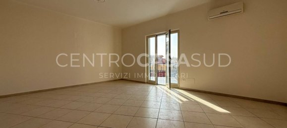 3 bedrooms Apartment in Giugliano in Campania, Italy No. 260758 5