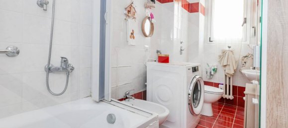 3-salle Appartement à Baranzate, Italy No. 34543 24