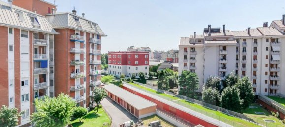 3-salle Appartement à Baranzate, Italy No. 34543 11