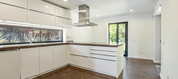 3 bedrooms House in Cascais, Portugal No. 119713 8