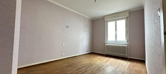 2 chambres Appartement à Saint-Dié-des-Vosges, France No. 71729 5