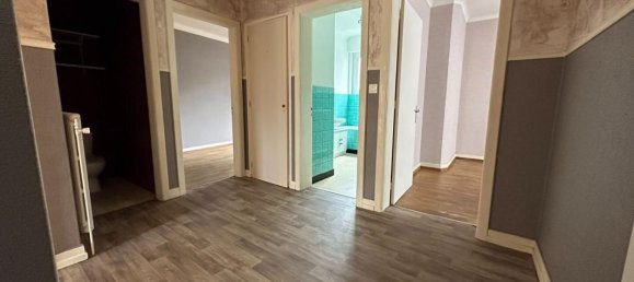 2 chambres Appartement à Saint-Dié-des-Vosges, France No. 71729 4