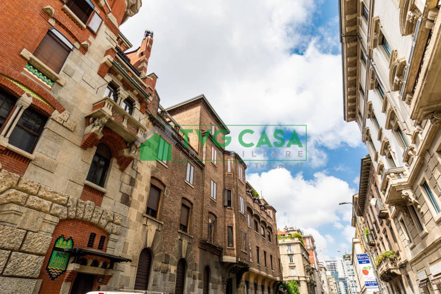 1 bedroom Apartment in Milan, Italy No. 345281
