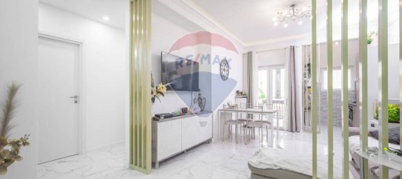 2 bedrooms Apartment in Trieste, Italy No. 18653 4