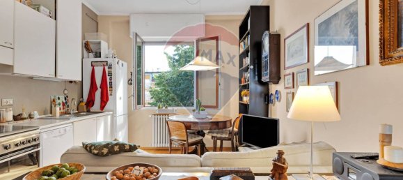 2 bedrooms Apartment in Milan, Italy No. 380069 3