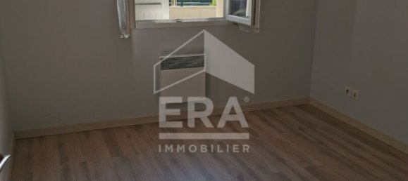 5-salle Maison à Jeu-les-Bois, France No. 240313 6