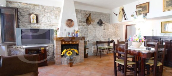 4 rooms Apartment in Abruzzo, Italy No. 287725 3