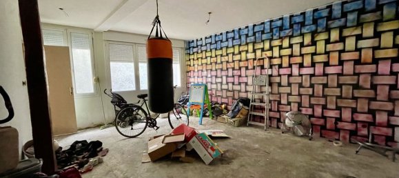 3 bedrooms Apartment in Epernay, France No. 69332 9