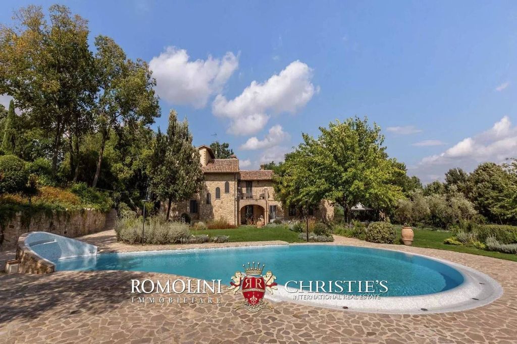 6 bedrooms Villa in Todi, Italy No. 67665