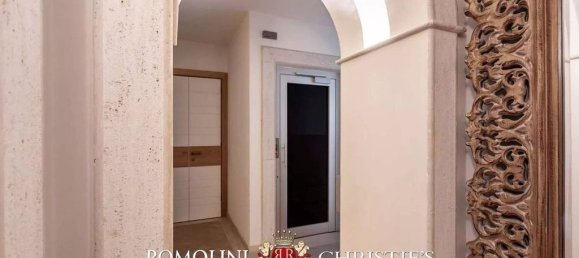 6 bedrooms Villa in Todi, Italy No. 67665 25