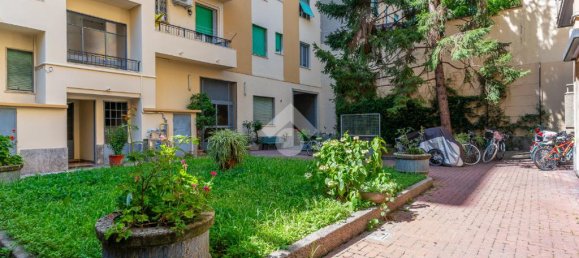 4 bedrooms Apartment in Milan, Italy No. 378844 8