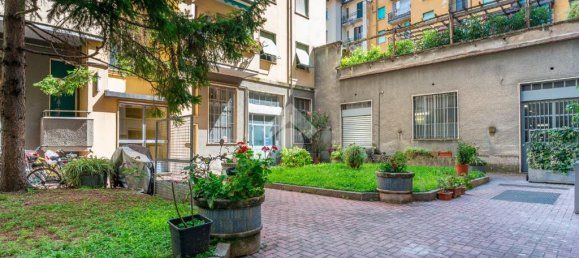 4 bedrooms Apartment in Milan, Italy No. 378844 7