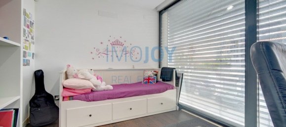 4 Schlafzimmer Haus in Oeiras, Portugal, Nr. 113712 23