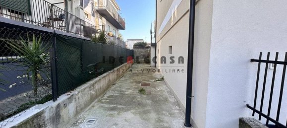 2 bedrooms Apartment in Selvazzano Dentro, Italy No. 270640 22