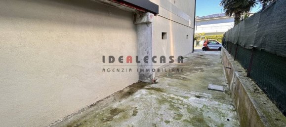 2 bedrooms Apartment in Selvazzano Dentro, Italy No. 270640 24