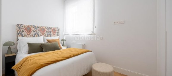 3 bedrooms Apartment in Madrid, Spain No. 154517 16